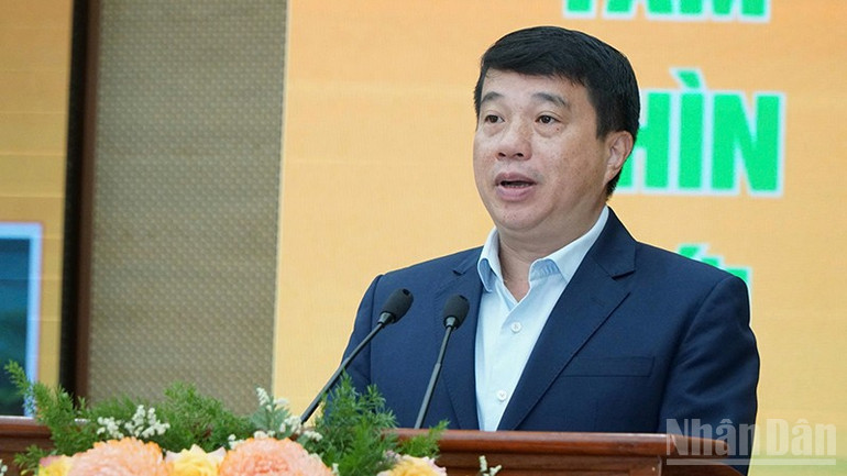 Đồng chí Y Thanh Hà Niê Kđăm - Ủy viên Trung ương Đảng, Bí thư Tỉnh ủy Lâm Đồng phát biểu khai mạc Hội thảo. ndo_br_q.jpg