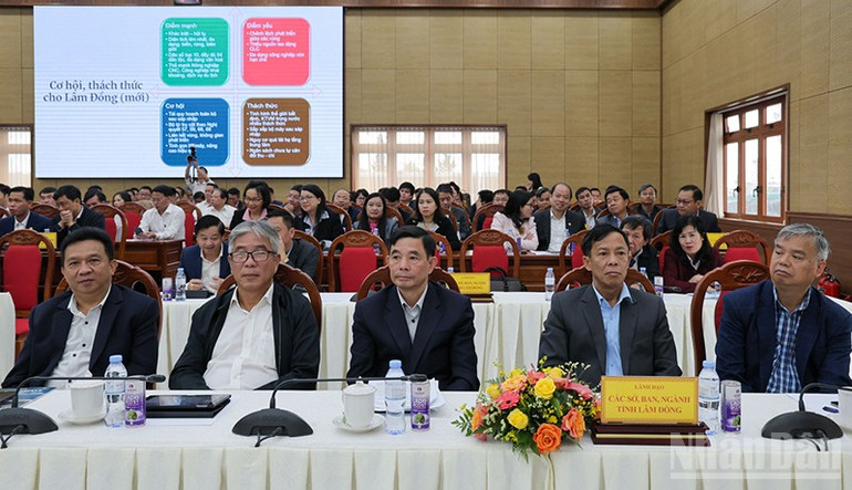 Các đại biểu tham dự Hội thảo. ndo_br_x.jpg