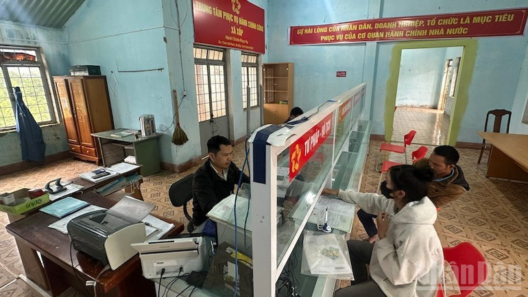 Cơ sở vật chất Trung tâm phục vụ hành chính công xã Xốp còn thiếu thốn, khó khăn. ndo_br_x-xop-2.jpg