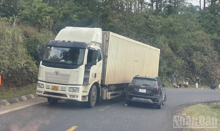 Tai nạn, va chạm trên tuyến Quốc lộ 24 liên tục xảy ra tại các đoạn đèo dốc, quanh co. ndo_br_ql24-5.jpg