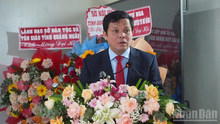 Đồng chí Nguyễn Đức Tuy, Phó Bí thư Tỉnh ủy, Chủ tịch Hội đồng nhân dân tỉnh Quảng Ngãi chỉ đạo đại hội ndo_br_mang-ri-3.jpg