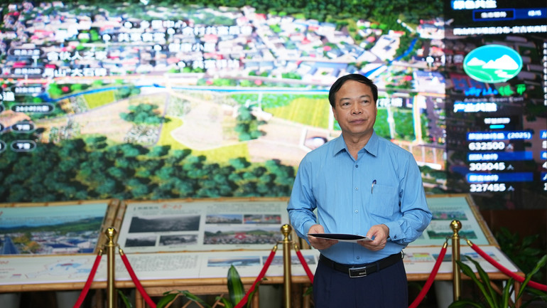 Ông Mai Đức Ngọc, Bí thư Đảng ủy, Chủ tịch Hội đồng trường, Học viện Báo chí và Tuyên truyền, Học viện Chính trị quốc gia Hồ Chí Minh phát biểu tại lễ khởi động. (Ảnh: Ban tổ chức cung cấp) anh-02.png