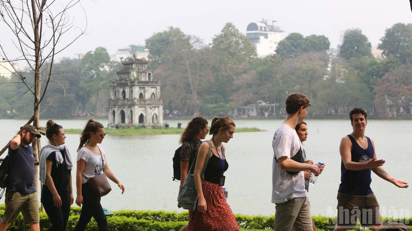 Xu hướng xê dịch 2026 cho thấy, 3 trụ cột chi phối hành vi của du khách là tính cá nhân hóa sâu sắc, tìm kiếm cân bằng tinh thần và ứng dụng các giải pháp công nghệ. (Ảnh: THÀNH ĐẠT)