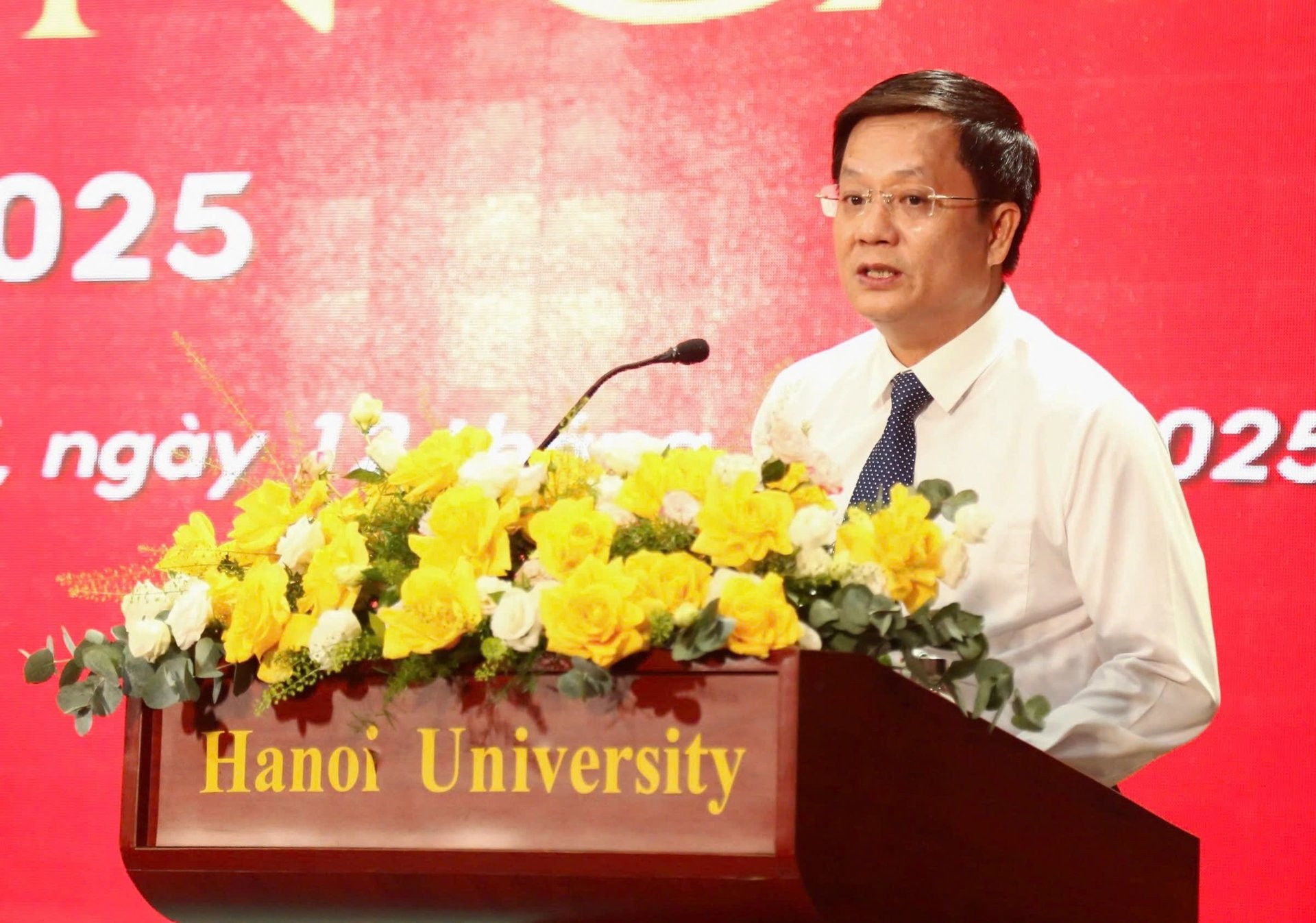 Tổng Biên tập Tạp chí Gia đình Việt Nam Hồ Minh Chiến thông tin, trong mùa thứ 3 triển khai, cuộc thi đã nhận được gần 1.000 bài dự thi từ nhiều tỉnh, thành phố trên toàn quốc. 686cbb38d4aa5ff406bb-1849.jpg
