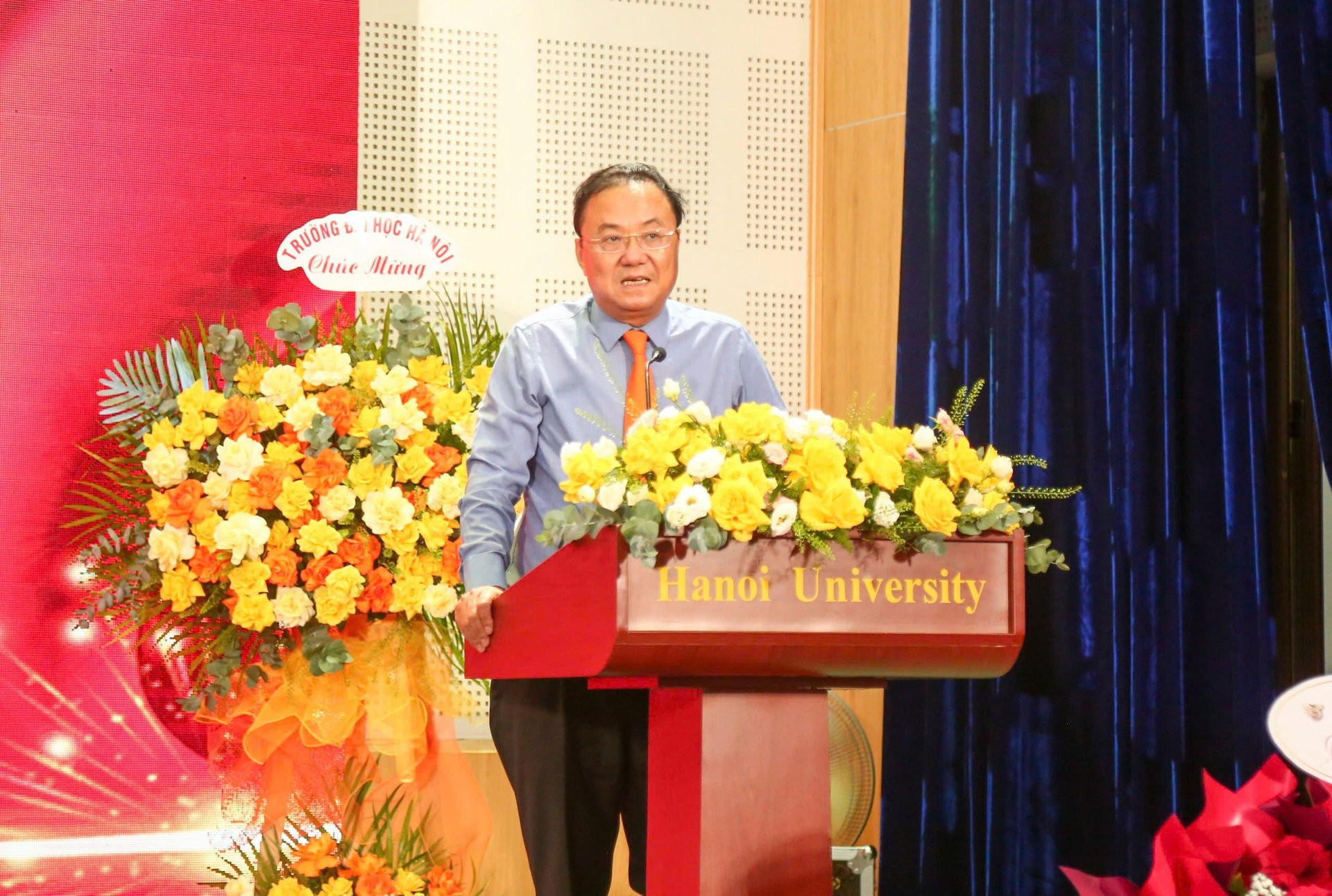 Nhà thơ Hồng Thanh Quang, Trưởng Ban Giám khảo cuộc thi cho biết, các tác phẩm dự thi đa dạng về thể loại, từ hồi ký, truyện ngắn, ghi chép, tản văn đến thơ ca. fe0712b67d24f67aaf35-1852.jpg