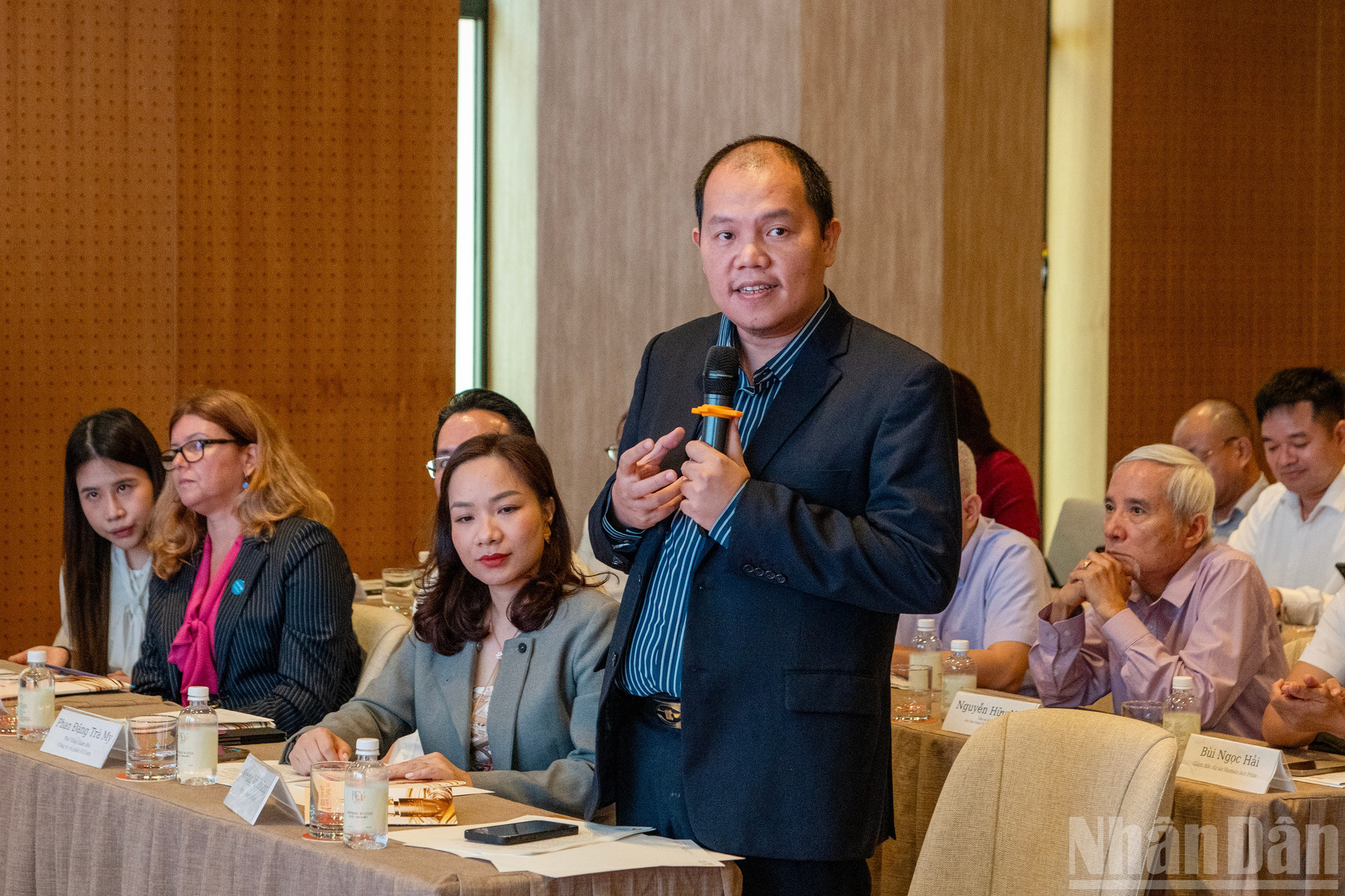 Theo ông Vương Vũ Thắng, Chủ tịch công ty cổ phần VCCorp, thành viên Hội đồng Giám khảo Human Act Prize, khi công nghệ và truyền thông đặt đúng chỗ sẽ giúp lan tỏa các giá trị đến với cộng đồng, cũng như nhân rộng sự tốt đẹp. ndo_br_chi-2551-sao-chep.jpg