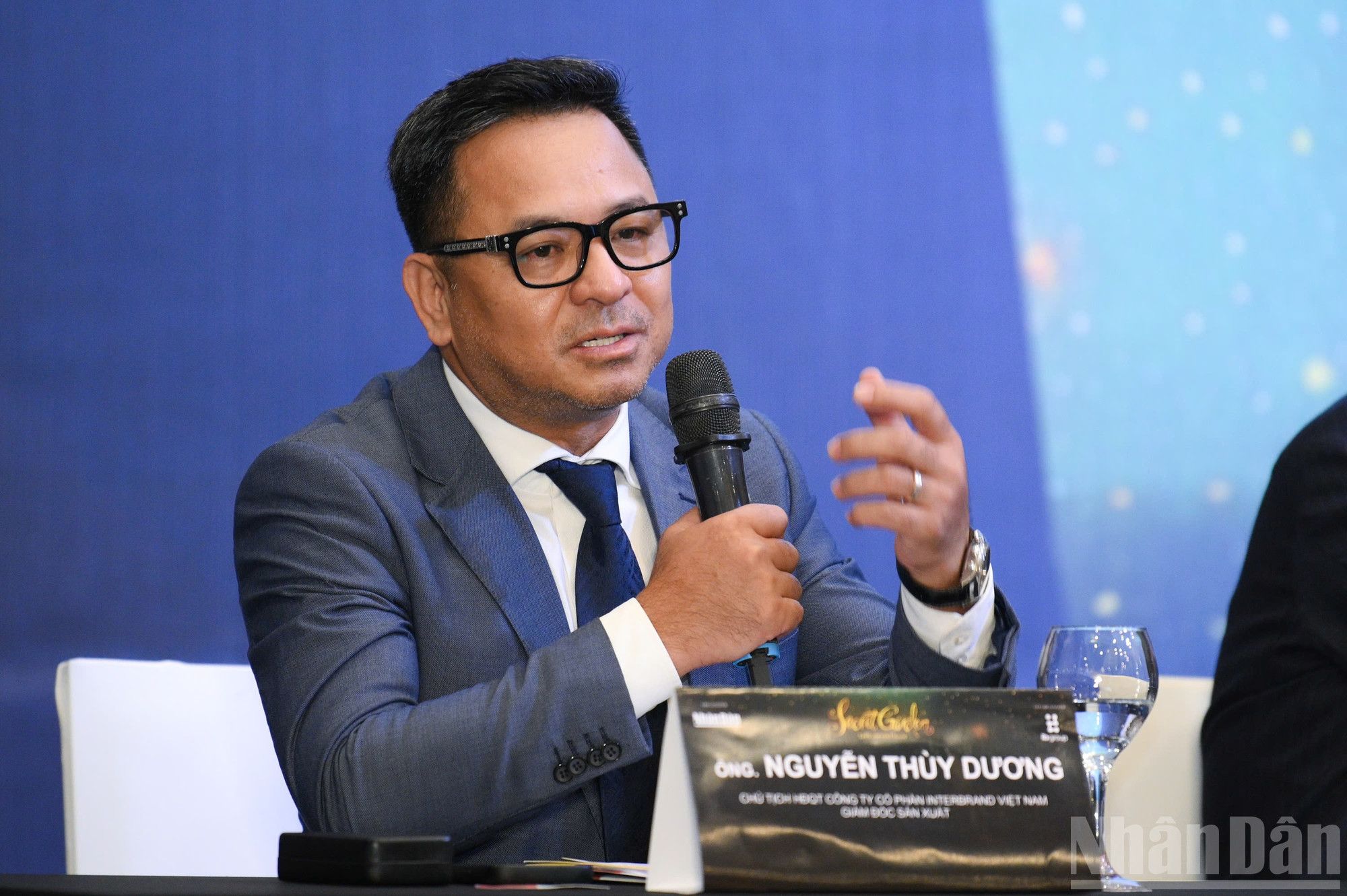 Ông Nguyễn Thùy Dương, Chủ tịch IB Group Việt Nam tiết lộ, bài toán khó nhất là làm thế nào để âm nhạc được lan tỏa cùng những giá trị của văn hóa, lịch sử, cũng như làm sao để sắp xếp được lịch trình của các nghệ sĩ biểu diễn phù hợp tại Việt Nam. ndo_br_z7125797386770-446110f864c4205fbf5a12e0c6ea88a0.jpg