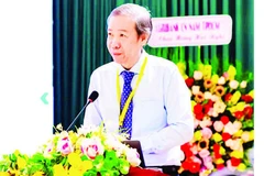 Phó Giám đốc Sở Y tế Nguyễn Văn Vĩnh Châu phát biểu về vai trò của y tế cơ sở.