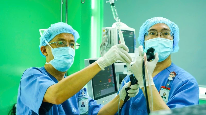 Bác sĩ Lê Thượng Vũ: Hành trình từ 'duyên nợ' hô hấp đến đột phá điều trị phổi