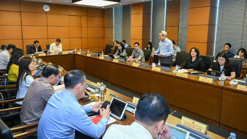 Thách thức lớn trong triển khai khám sức khỏe toàn dân miễn phí từ 2026