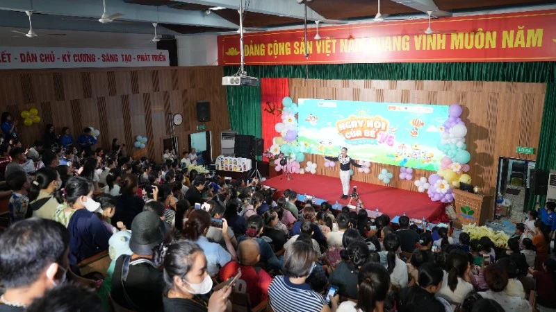 Nuôi dưỡng giấc mơ tuổi thơ trong bệnh viện nhân ngày 1/6