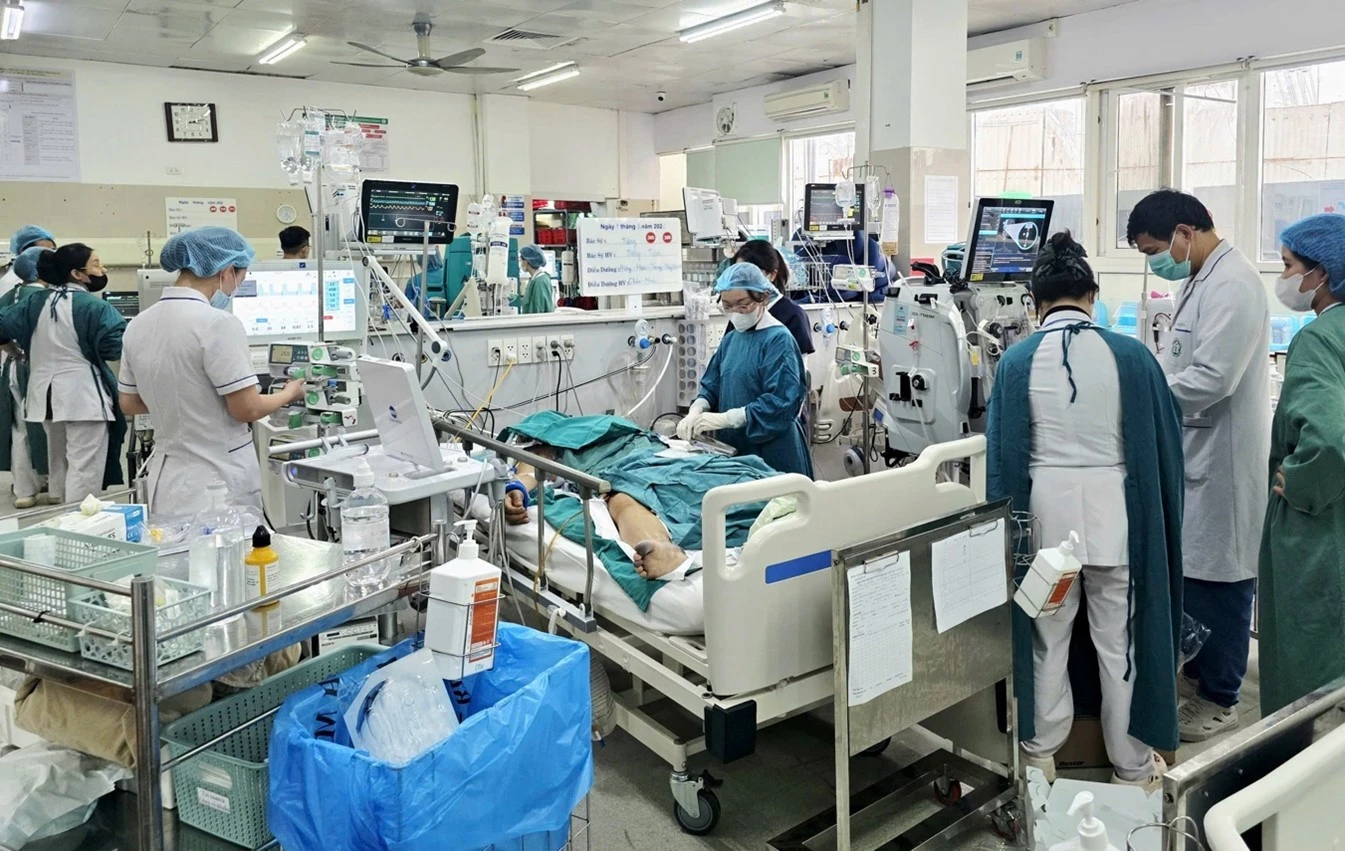 Bác sĩ cảnh báo nguy cơ đột quỵ cao trong dịp Tết Nguyên đán