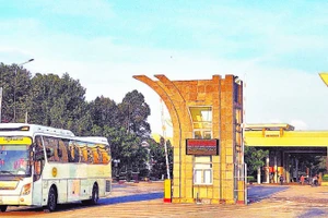 Trạm kiểm soát tự động tại Cửa khẩu quốc tế Mộc Bài giúp các phương tiện thông quan nhanh.