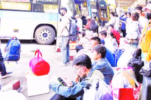 Giá xăng dầu tăng tác động không nhỏ đến hoạt động sản xuất, kinh doanh, nhất là “biến số lớn” đối với ngành vận tải.