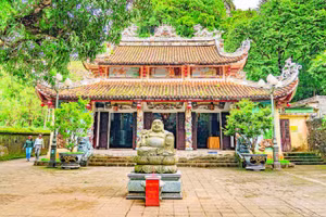 Quốc tự Tam Thai - một trong những ngôi chùa được xây dựng rất sớm tại Ngũ Hành Sơn.