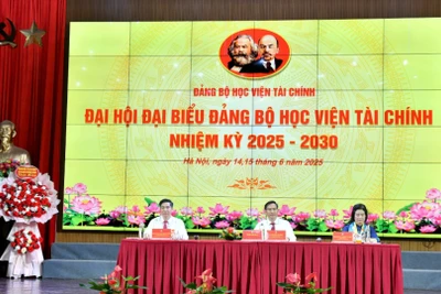 Đảng bộ Học viện Tài chính tổ chức Đại hội nhiệm kỳ 2025-2030 với phương châm “Đoàn kết, kỷ cương, đổi mới, sáng tạo, phát triển”. (Ảnh: ĐĂNG KHOA)