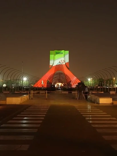 [Video] Iran tạm đóng cửa không phận, Mỹ phòng ngừa bị tấn công 