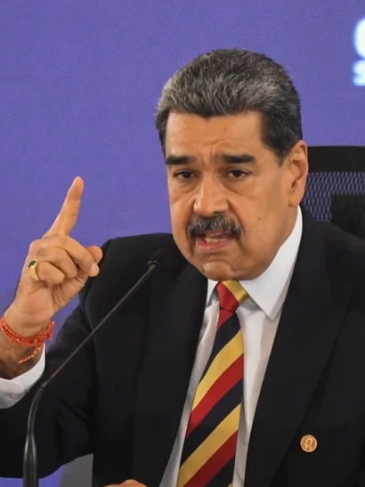 [Video] Mỹ áp trừng phạt lên thân nhân và cộng sự của Tổng thống Venezuela 