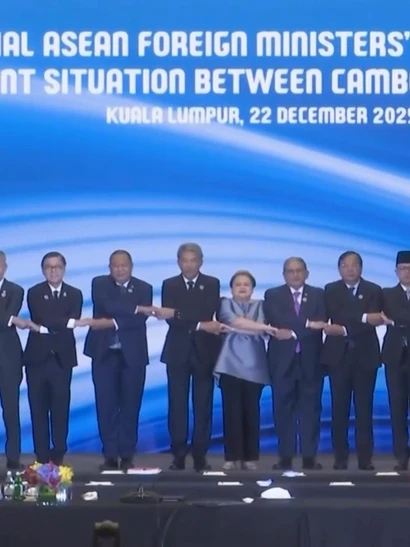 [Video] Thái Lan - Campuchia chuẩn bị nhóm họp để xuống thang căng thẳng 