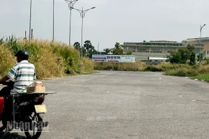 Đường vào khu Trung tâm Y học hạt nhân và Xạ trị (thuộc Bệnh viện Ung bướu Kiên Giang). 