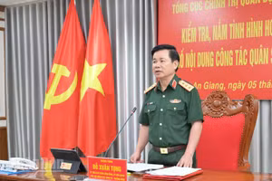 Thượng tướng Đỗ Xuân Tụng phát biểu.
