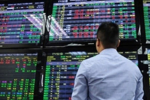 Áp lực chốt lời dâng cao, VN-Index mất hơn 29 điểm