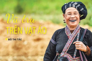 Vũ trụ trên vạt áo