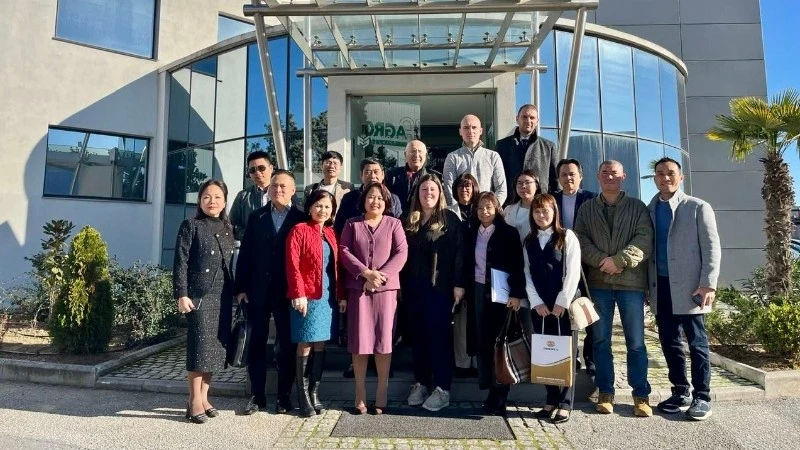 Đại sứ Phạm Thị Thu Hương cùng cán bộ Đại sứ quán Việt Nam tại Hy Lạp và đại diện doanh nghiệp Hy Lạp tham dự các hoạt động kết nối. (Ảnh: Đại sứ quán Việt Nam tại Hy Lạp)