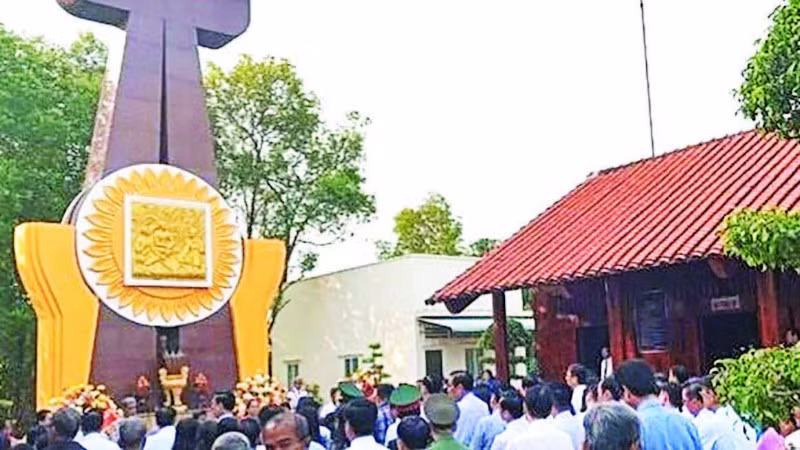 Di tích lịch sử, nơi thành lập Chi bộ Đảng Cộng sản Việt Nam đầu tiên của tỉnh tại xã Long Điền, tỉnh Bạc Liêu (nay thuộc tỉnh Cà Mau). (Ảnh TRỌNG DUY)