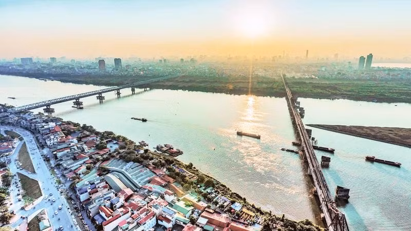 Sông Hồng được xác lập là trục cảnh quan chủ đạo, động lực phát triển mới của Thủ đô trong tương lai (Ảnh DUY LINH)