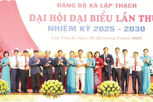Ban Chấp hành Đảng bộ xã Lập Thạch nhiệm kỳ 2025-2030.