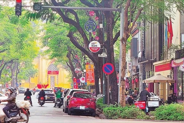 Tuyến phố Lý Thường Kiệt, Hà Nội.