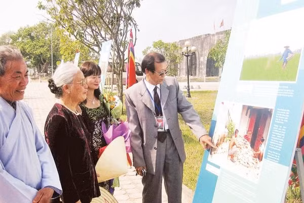 Sau khóa đào tạo photovoice, trang bị máy ảnh cho người dân, đã có nhiều tác phẩm ảnh được trưng bày tới cộng đồng trong vùng di sản.