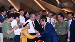 Thủ tướng và các đại biểu tham dự Đại hội Thi đua “Vì an ninh Tổ quốc” lần thứ 9.