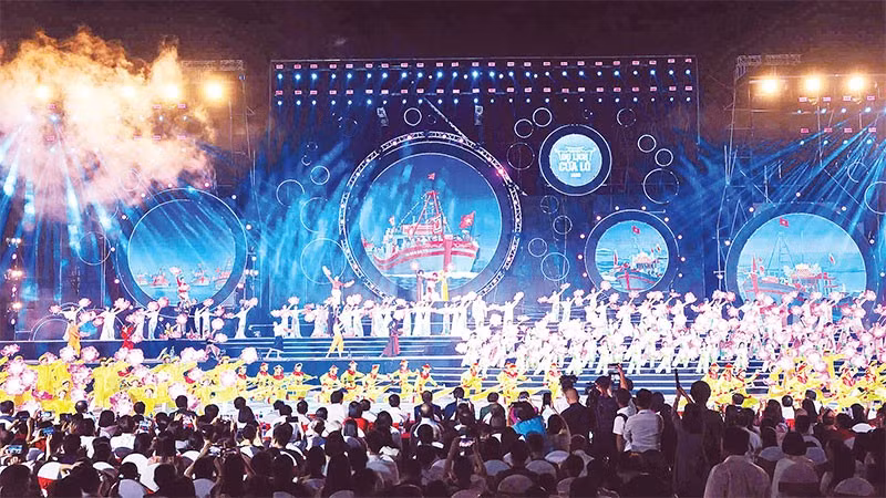 Một tiết mục trong Lễ khai mạc Festival Du lịch Cửa Lò 2026 với chủ đề “Cửa Lò - bốn mùa biển gọi”.
