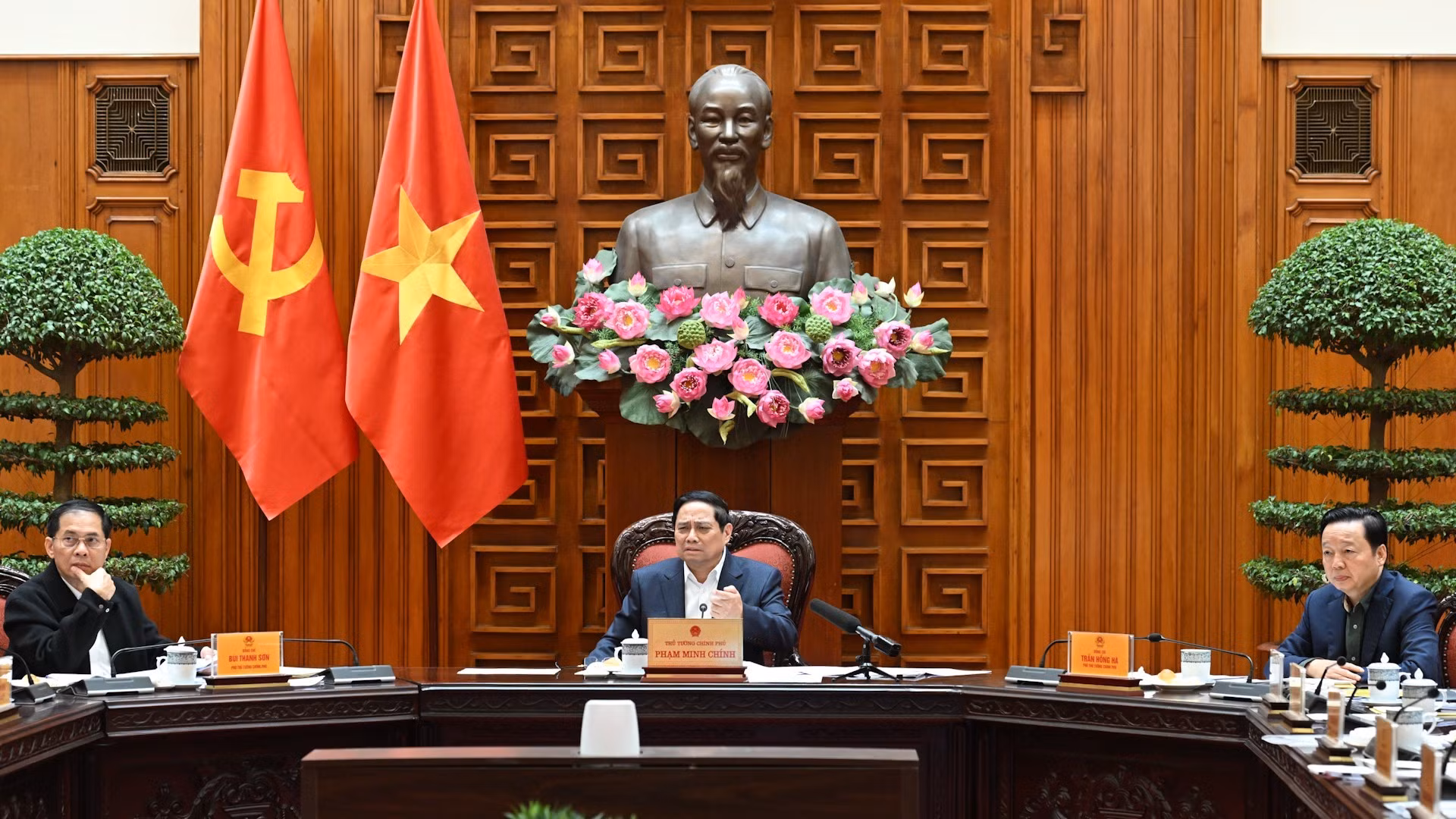 Thủ tướng Phạm Minh Chính phát biểu chỉ đạo cuộc họp.