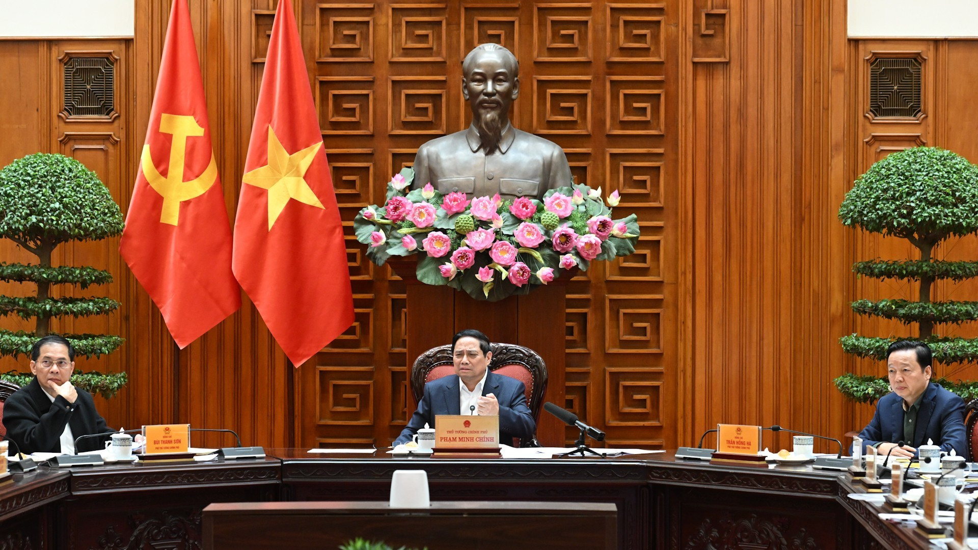 Thủ tướng Phạm Minh Chính phát biểu chỉ đạo cuộc họp.