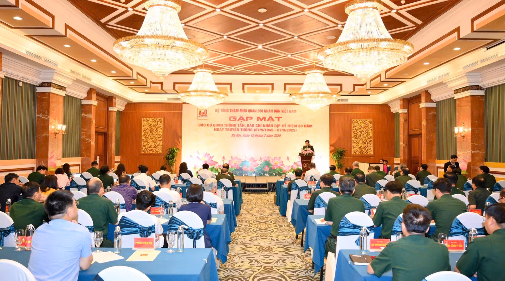 Toàn cảnh buổi gặp mặt. (Ảnh: THẾ ĐẠI)