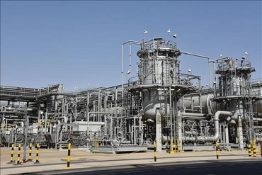 Một nhà máy lọc dầu ở Dammam, Saudi Arabia. (Ảnh: THX/TTXVN)