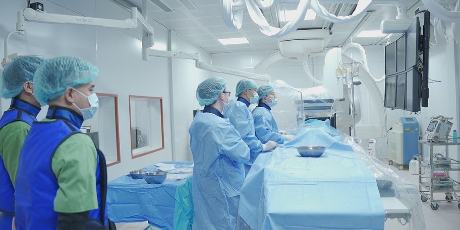 Bệnh viện đã thực hiện phẫu thuật can thiệp tim mạch. can-thiep-tim-mach.jpg
