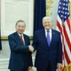 Tổng Bí thư Tô Lâm gặp Tổng thống Hoa Kỳ Donald Trump. (Ảnh: TTXVN)