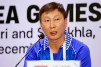 Huấn luyện viên Kim Sang-sik chia sẻ tại buổi họp báo trước trận gặp U22 Lào. (Ảnh: VFF)