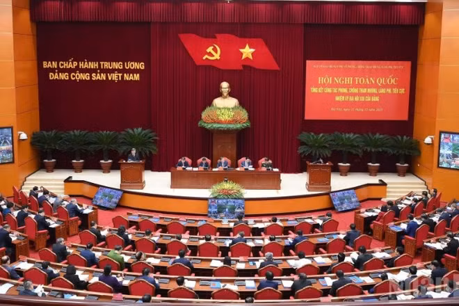 Quang cảnh Hội nghị toàn quốc tổng kết công tác phòng, chống tham nhũng, lãng phí, tiêu cực nhiệm kỳ Đại hội XIII của Đảng.