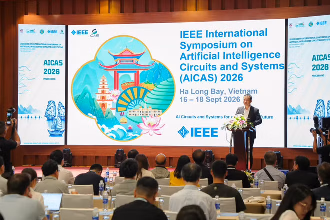 Hội nghị Quốc tế IEEE lần thứ 8 về mạch và hệ thống trí tuệ nhân tạo do Đại học Quốc gia Hà Nội tổ chức thu hút các nhà khoa học, chuyên gia trong nước, quốc tế tham dự. (Ảnh: DIỆP NGỌC)