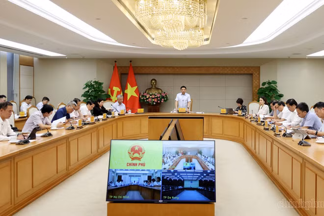Phó Thủ tướng Nguyễn Văn Thắng chủ trì phiên họp thứ 3 của Hội đồng điều hành Trung tâm Tài chính Quốc tế tại Việt Nam. (Ảnh chinhphu.vn)
