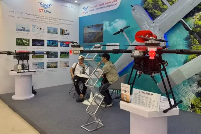 Gian hàng trưng bày sản phẩm tại Ngày hội Đổi mới sáng tạo quốc gia năm 2025. (Ảnh: GS, TS Nguyễn Hữu Đức)