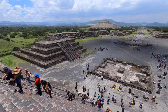 Khu khảo cổ Teotihuacán - địa điểm du lịch nổi tiếng cách thủ đô Mexico City 60km. (Ảnh: PHI HÙNG-PV TTXVN tại Mexico)