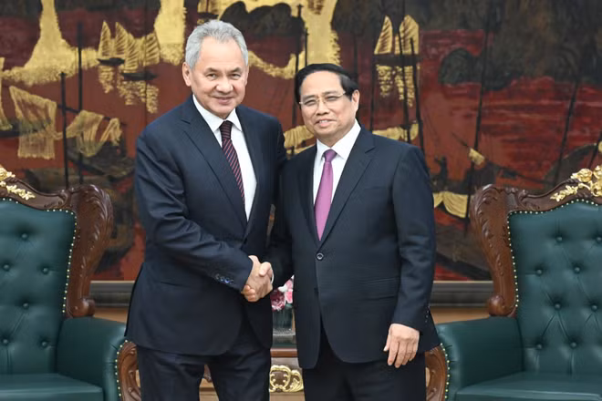 Thủ tướng Phạm Minh Chính đón Đại tướng Sergei Shoigu, Thư ký Hội đồng An ninh Liên bang Nga.