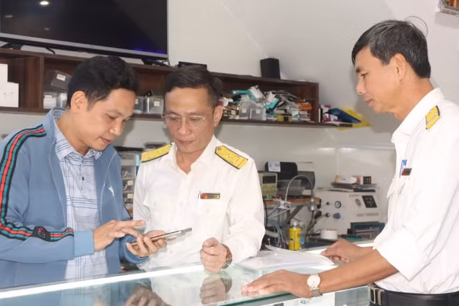 Công tác tuyên truyền, hỗ trợ người nộp thuế tiếp tục được Chi cục Thuế Hà Tĩnh phổ biến rộng rãi, bằng nhiều hình thức về các chính sách thuế mới, các quy trình, thủ tục hành chính thuế.