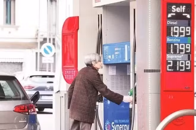 EU đang thúc đẩy các biện pháp tiết kiệm nhiên liệu. (Ảnh: TÂN HOA XÃ)